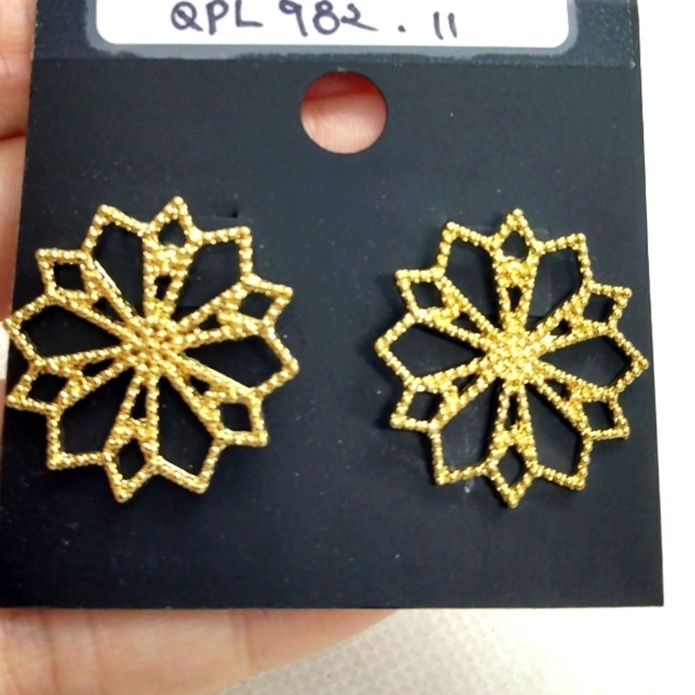 Baublebar Gold laced flower earrings new